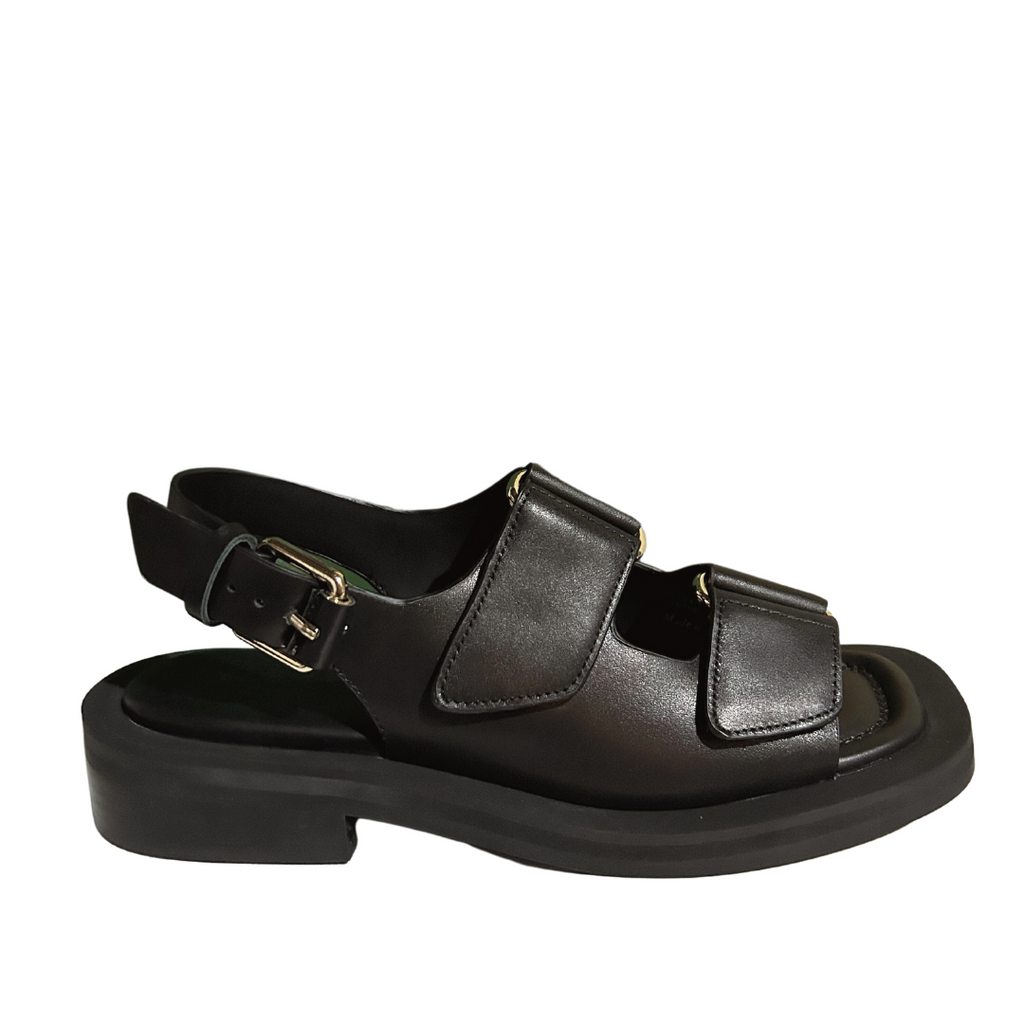Bronwyn Cas Flat Sandal