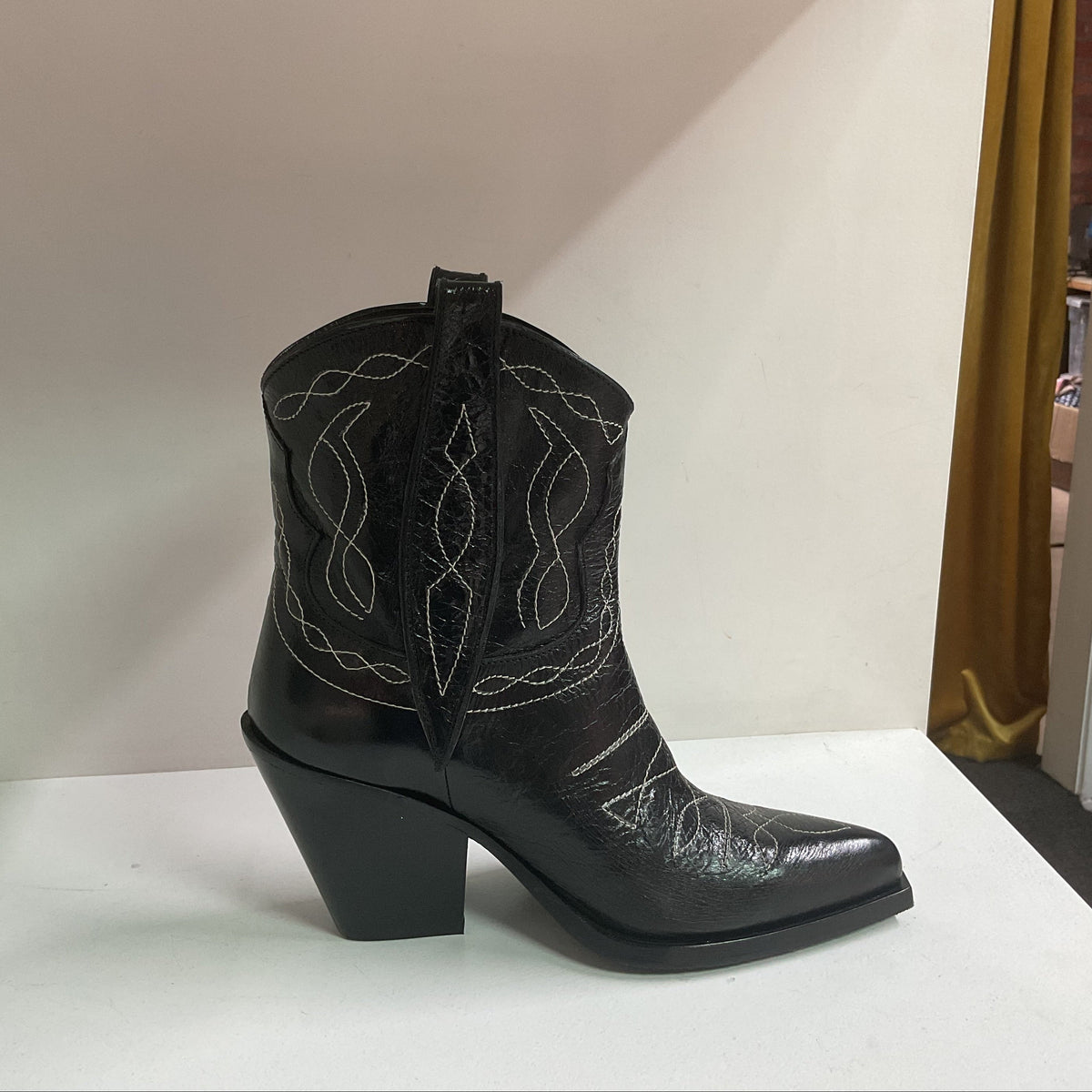 Laura Bellariva Cowgirl Boot