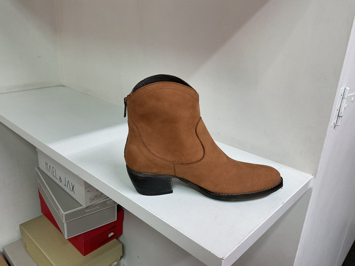 Estilo Emporio boot